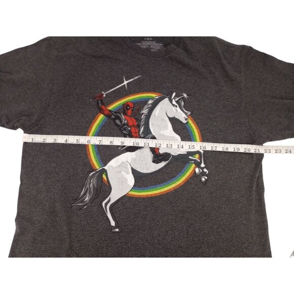Marvel Deadpool Riding Unicorn Rainbow Gray Graphic T-Shirt Adult Size Large - Picture 8 of 11